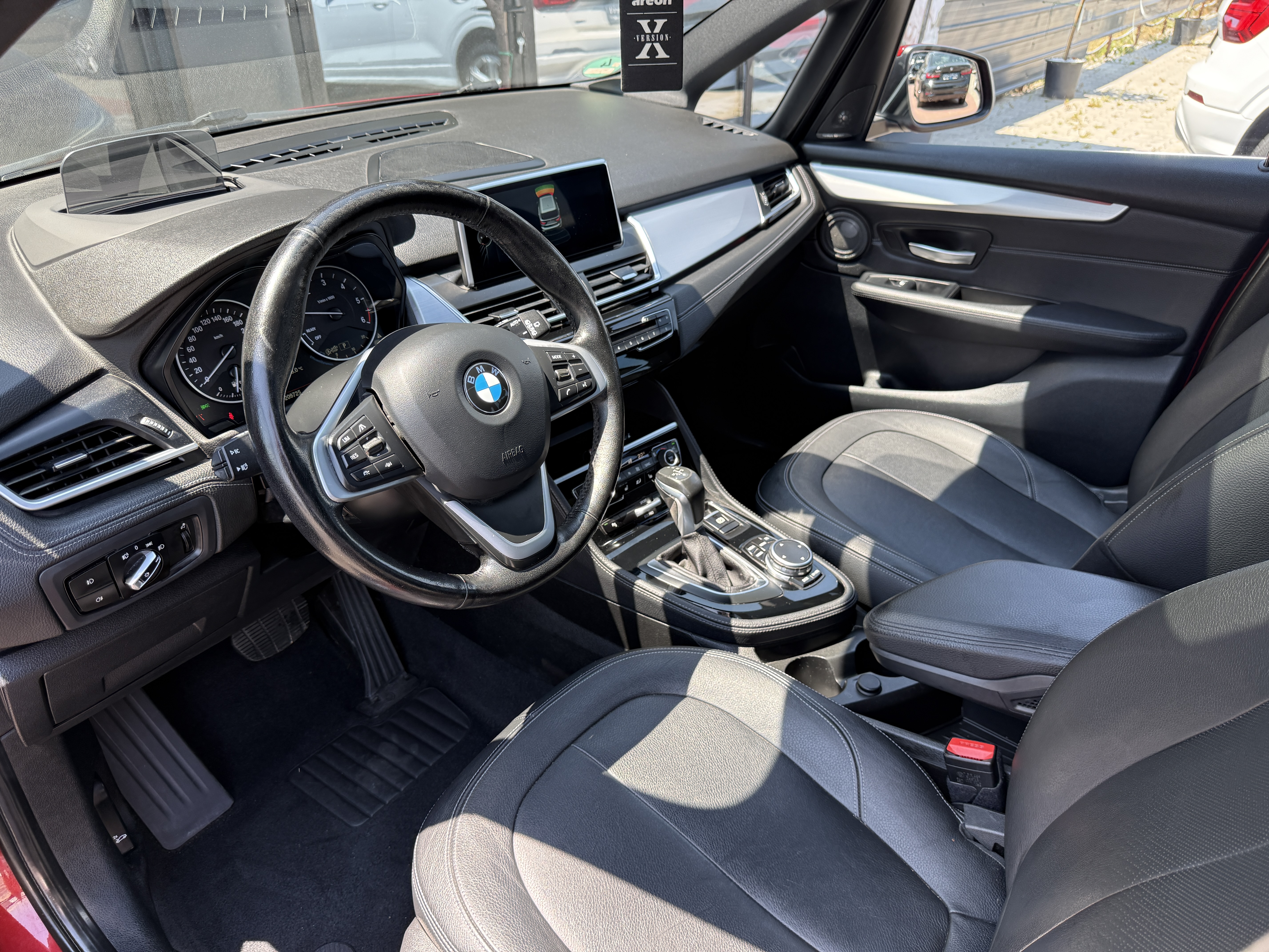 
								BMW 218d 𝟕 𝐔𝐥𝐬𝐞 full									
