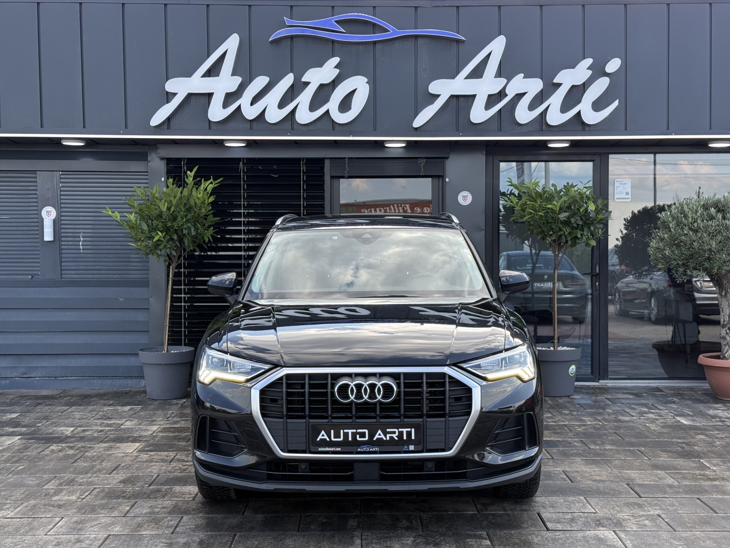
								Audi Q3 35tdi 2022 full									