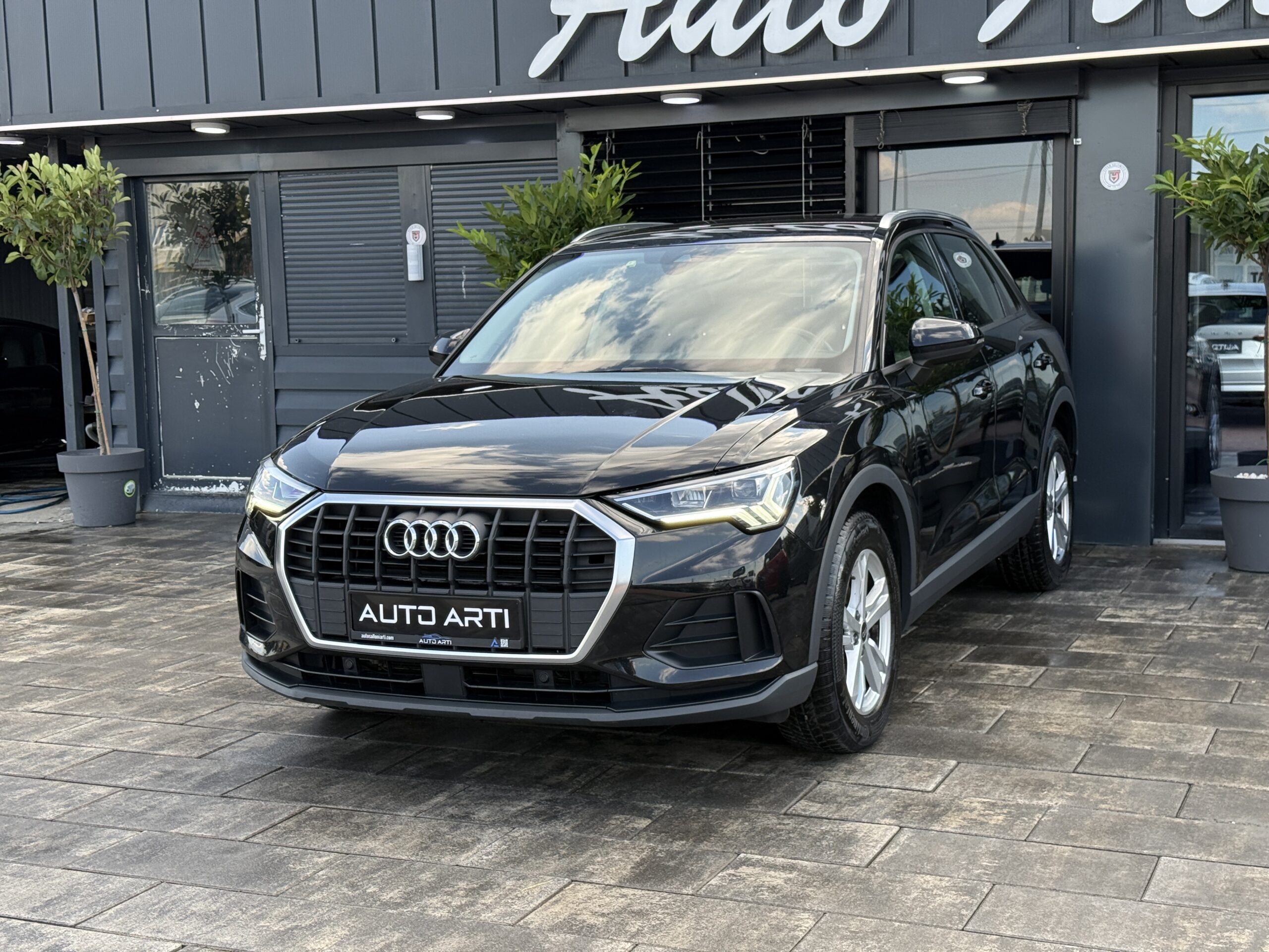 
								Audi Q3 35tdi 2022 full									
