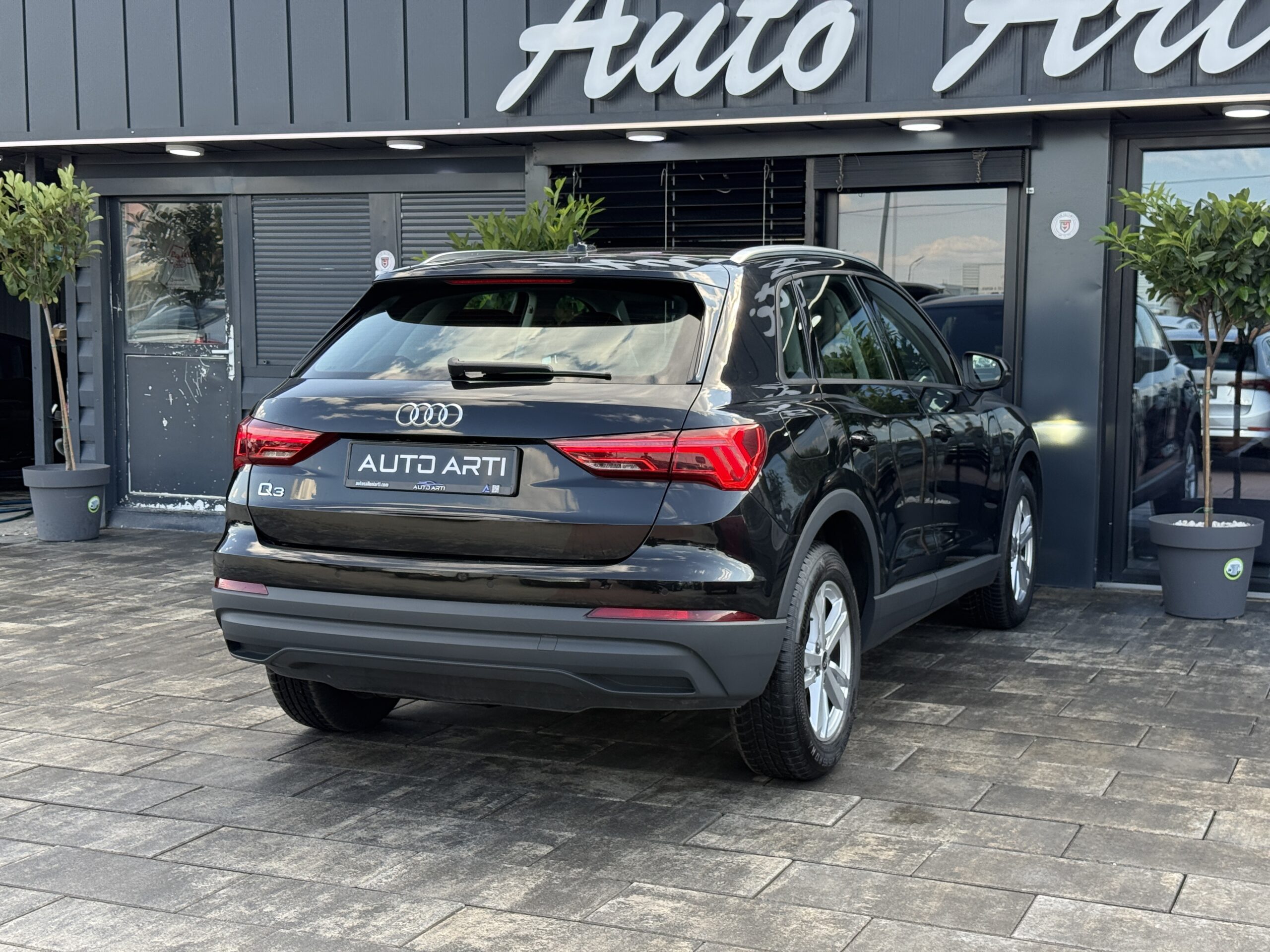 
								Audi Q3 35tdi 2022 full									