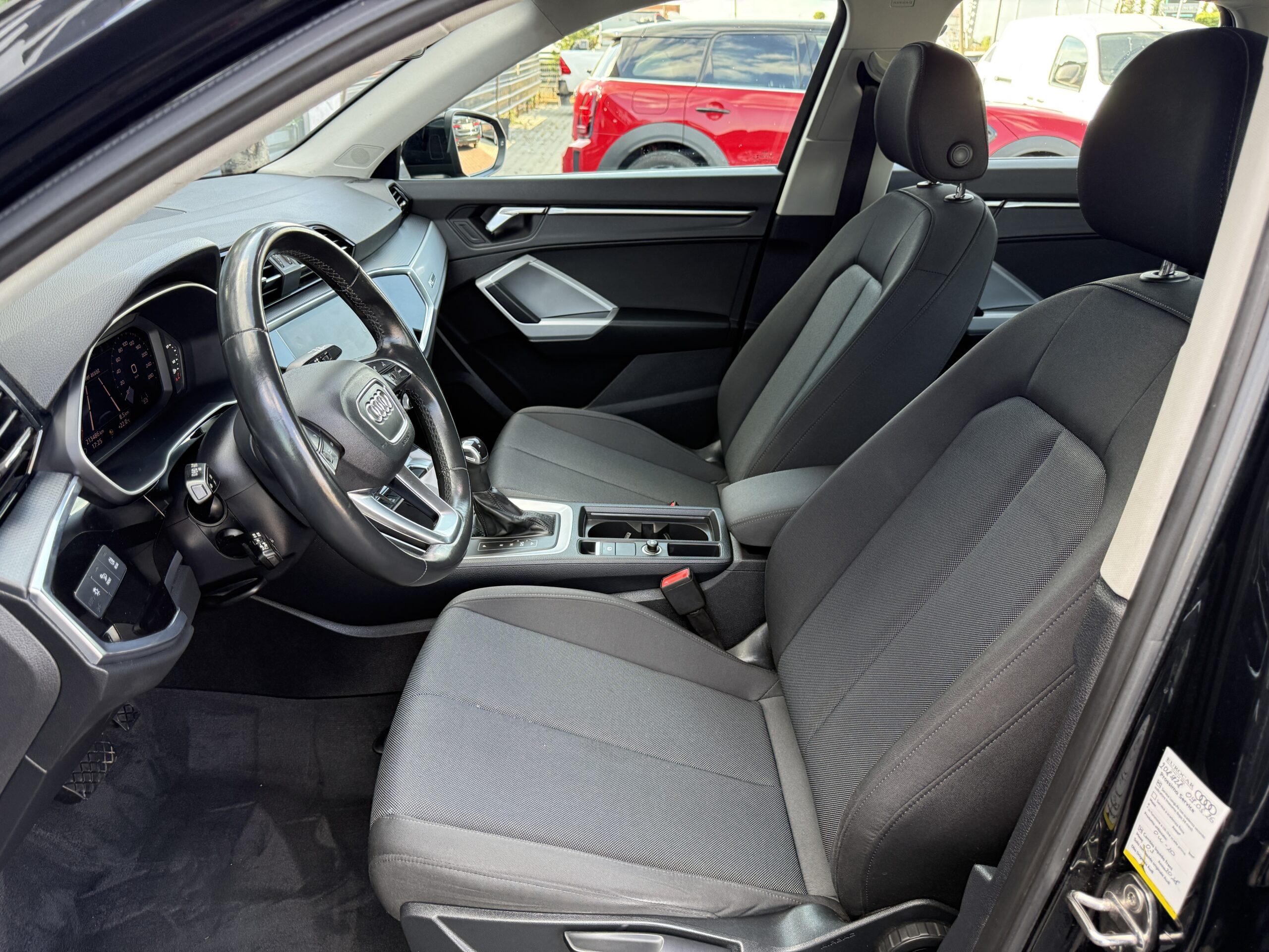 
								Audi Q3 35tdi 2022 full									
